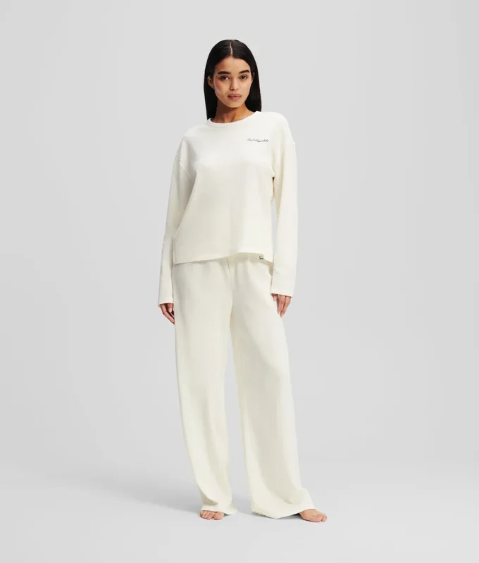 CONJUNTO DE PIJAMA HOTEL KARL