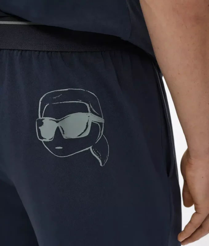 Conjunto de pijama Ikon Conjunto de pijama Ikon