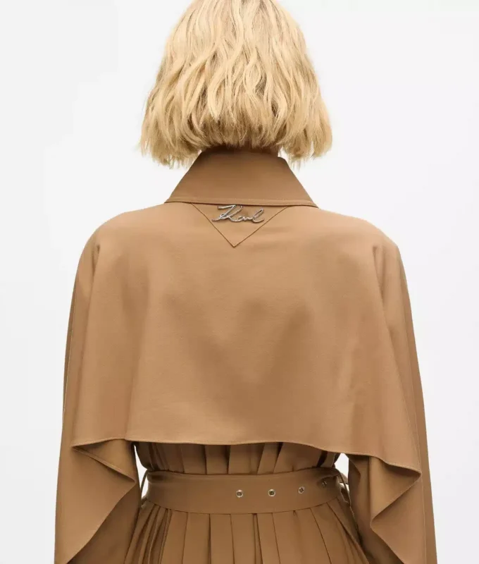 Gabardina plisada Gabardina plisada