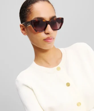 GAFAS DE SOL CON DETALLES RECORTADOS