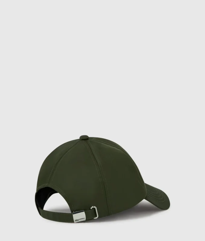 Gorra con logotipo en caja Gorra con logotipo en caja