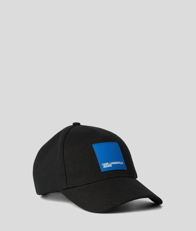 Gorra con parche con logotipo
