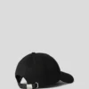 Gorra con parche con logotipo