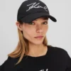 GORRA CON TACHAS K/SIGNATURE GORRA CON TACHAS K/SIGNATURE