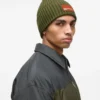 Gorro con parche con logotipo