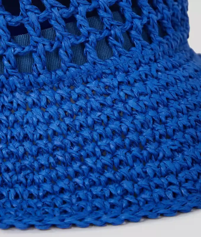 Gorro de pescador con logotipo tejido