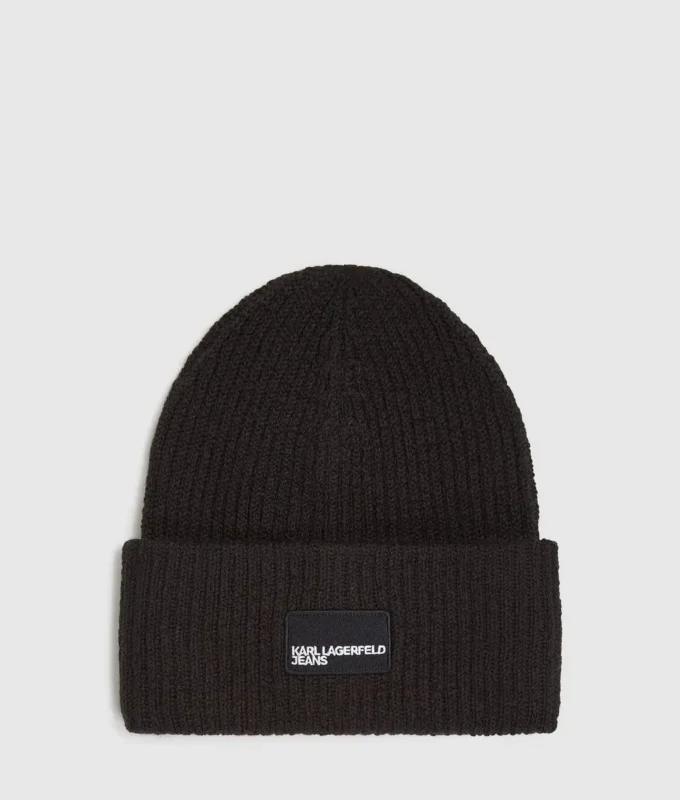 Gorro largo con parche con logotipo Gorro largo con parche con logotipo