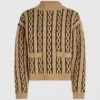 Jersey de cuello alto con tejido de punto trenzado Jersey de cuello alto con tejido de punto trenzado