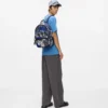 Mochila con estampado graffiti Mochila con estampado graffiti