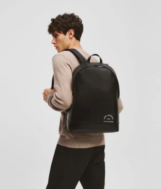 MOCHILA RUE ST-GUILLAUME MOCHILA RUE ST-GUILLAUME
