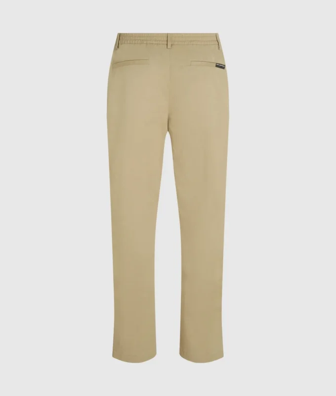 Pantalones chinos clásicos Pantalones chinos clásicos