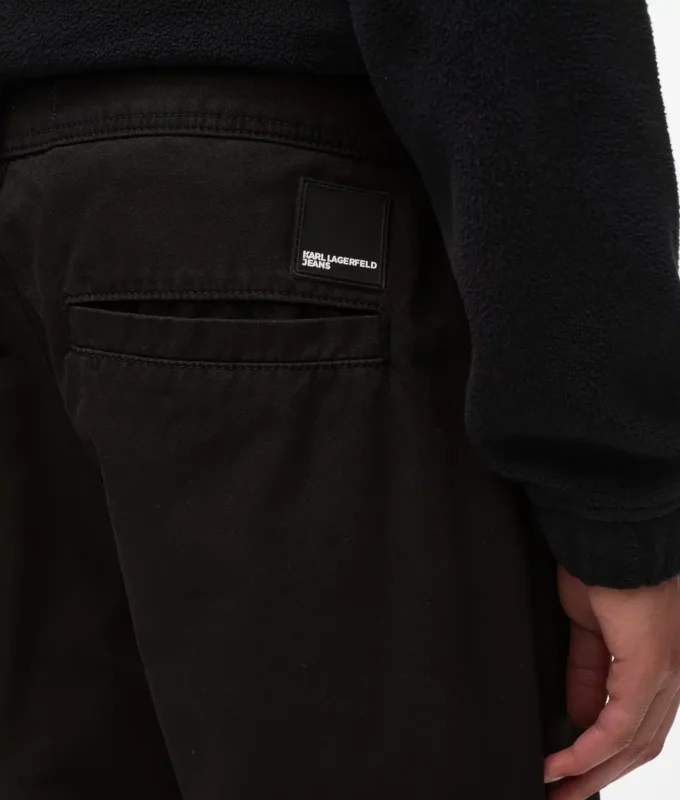 Pantalones chinos holgados