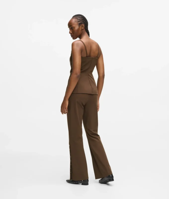 Pantalones con botones a presión Pantalones con botones a presión