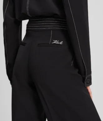 PANTALONES CON COSTURAS EN CONTRASTE