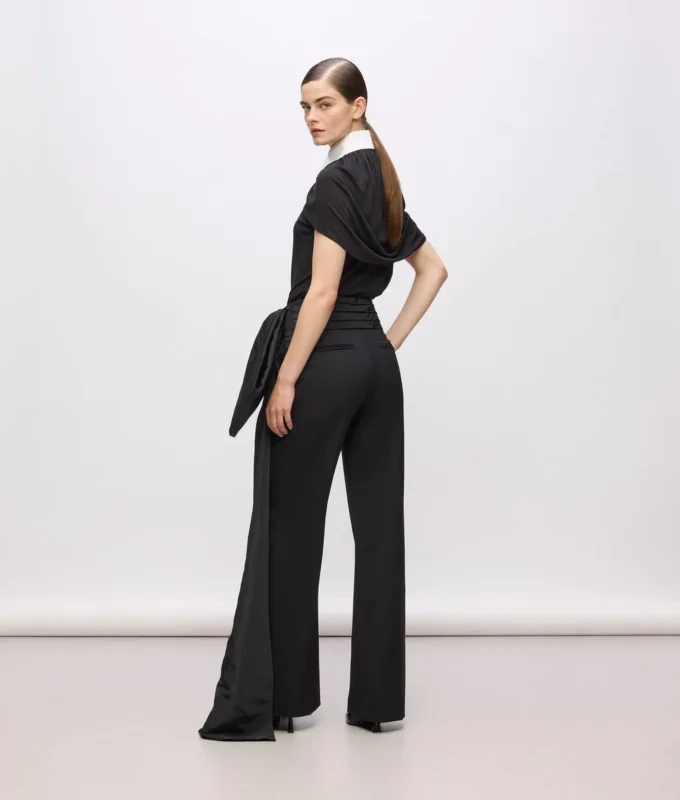 Pantalones con detalle de lazo KL Studio Pantalones con detalle de lazo KL Studio