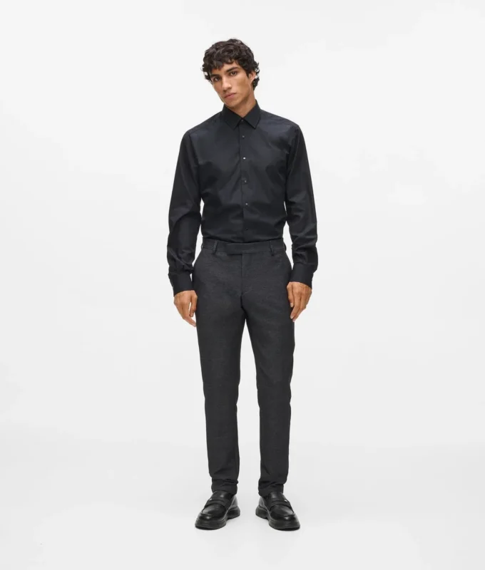 Pantalones con detalles de satén Pantalones con detalles de satén