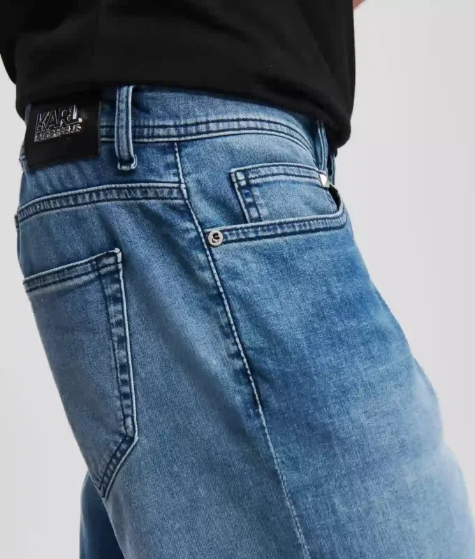 PANTALONES CORTOS DE DENIM PANTALONES CORTOS DE DENIM