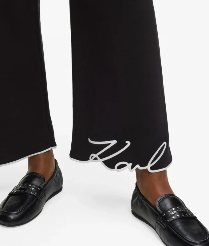 Pantalones de chándal con bajo característico Pantalones de chándal con bajo característico