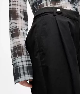 Pantalones de corte amplio