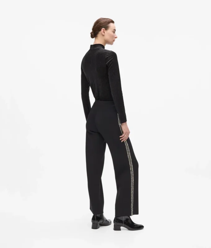Pantalones de punto con detalles bouclé Pantalones de punto con detalles bouclé
