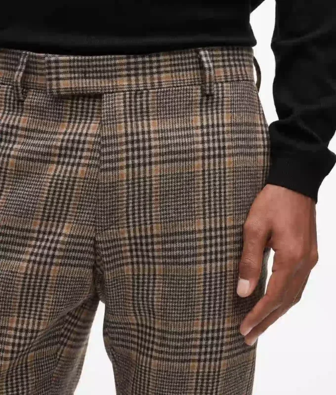 Pantalones entallados a cuadros
