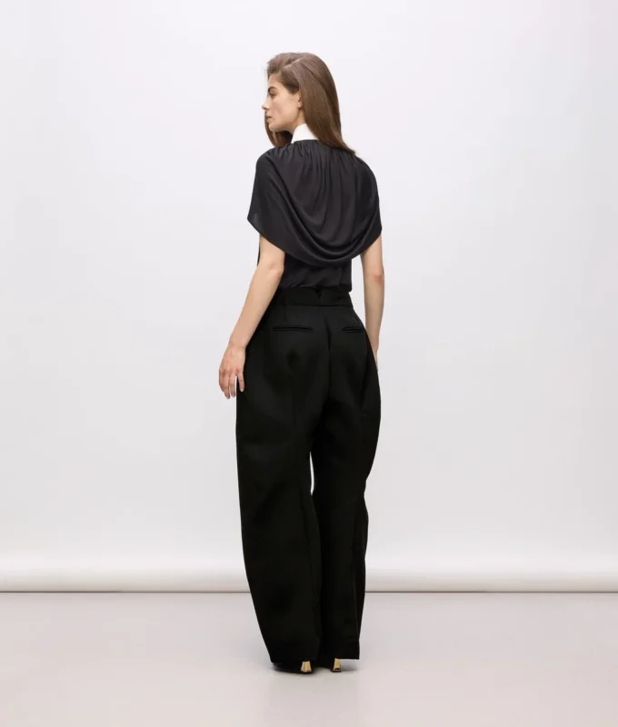 Pantalones voluminosos KL Studio Pantalones voluminosos KL Studio