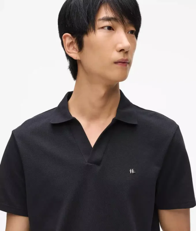 Polo con pin Monogram Polo con pin Monogram
