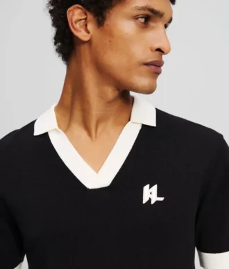 POLO DE PUNTO CON MONOGRAMA