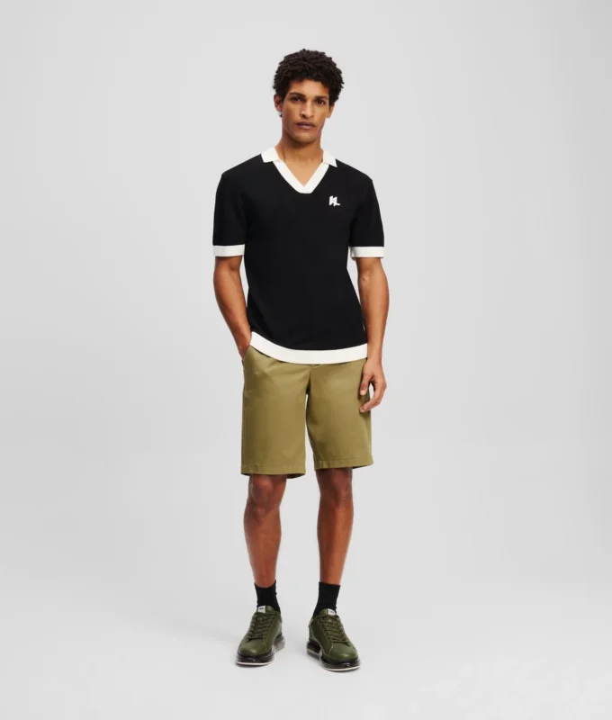 POLO DE PUNTO CON MONOGRAMA