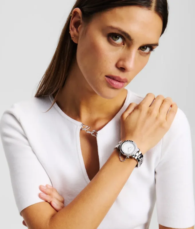 RELOJ CON CRISTALES RELOJ CON CRISTALES