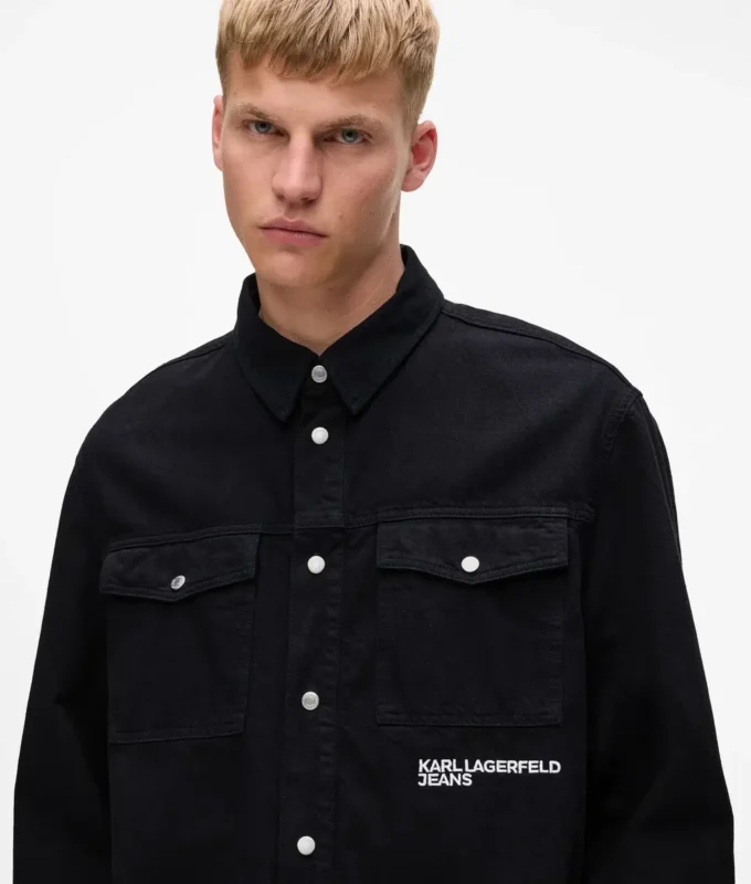 Sobrecamisa con cita de Karl Sobrecamisa con cita de Karl