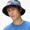 Sombrero tipo pescador reversible con grafitis