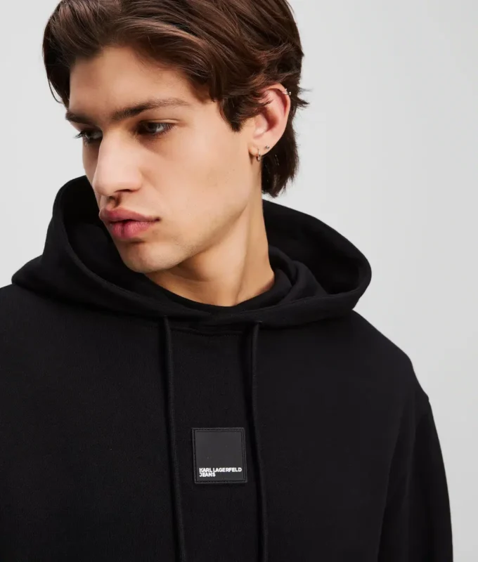 SUDADERA CON CAPUCHA GRÁFICA SUDADERA CON CAPUCHA GRÁFICA