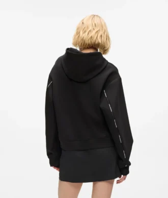 Sudadera con capucha y cinta con logotipo