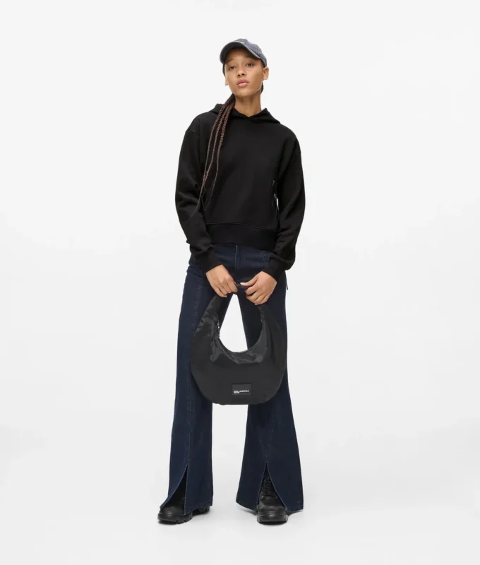 Sudadera con capucha y cordón Sudadera con capucha y cordón