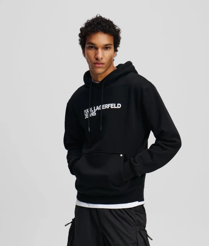 SUDADERA CON CAPUCHA Y LOGOTIPO SUDADERA CON CAPUCHA Y LOGOTIPO