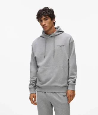 Sudadera con capucha y logotipo Sudadera con capucha y logotipo