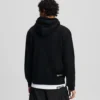SUDADERA CON CAPUCHA Y LOGOTIPO SUDADERA CON CAPUCHA Y LOGOTIPO