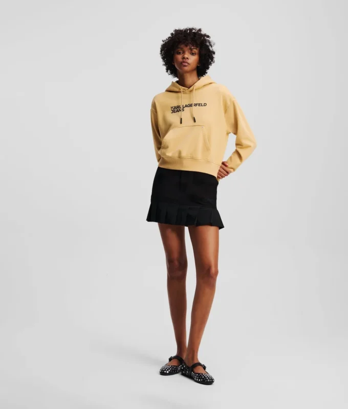 SUDADERA CON CAPUCHA Y LOGOTIPO