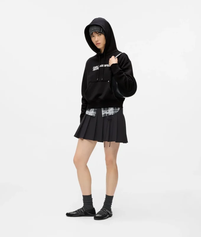 SUDADERA CON CAPUCHA Y LOGOTIPO