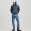 SUDADERA CON CAPUCHA Y LOGOTIPO DE PARCHE SUDADERA CON CAPUCHA Y LOGOTIPO DE PARCHE