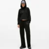 Sudadera con capucha y monograma con tachuelas Sudadera con capucha y monograma con tachuelas