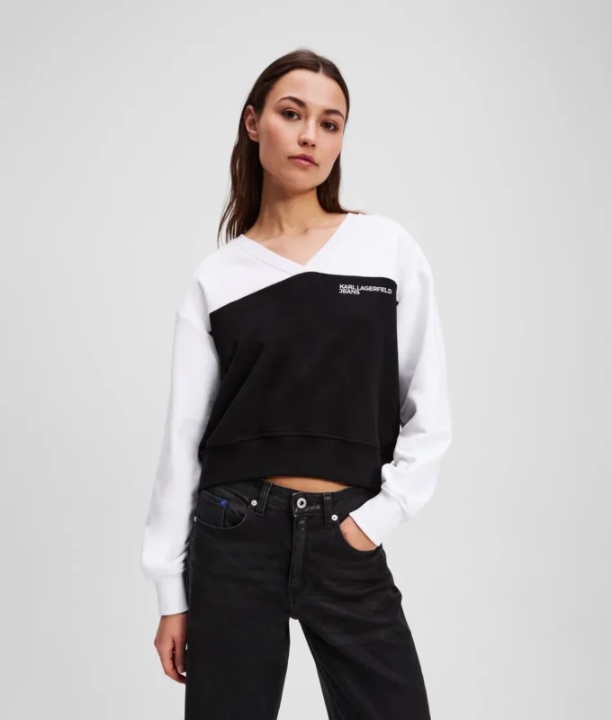 SUDADERA CON CUELLO EN V SUDADERA CON CUELLO EN V