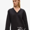 Sudadera con dobladillo característico