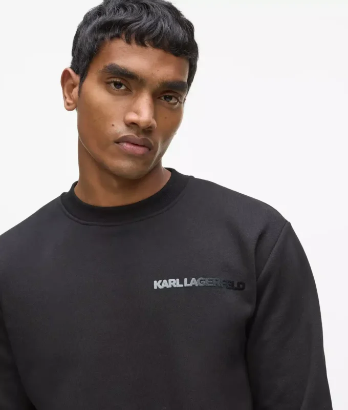 Sudadera de cuello redondo con logotipo de terciopelo