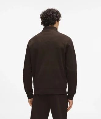 Sudadera de ropa de estar por casa con escudo Sudadera de ropa de estar por casa con escudo