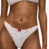Tanga con estampado de corazones Tanga con estampado de corazones
