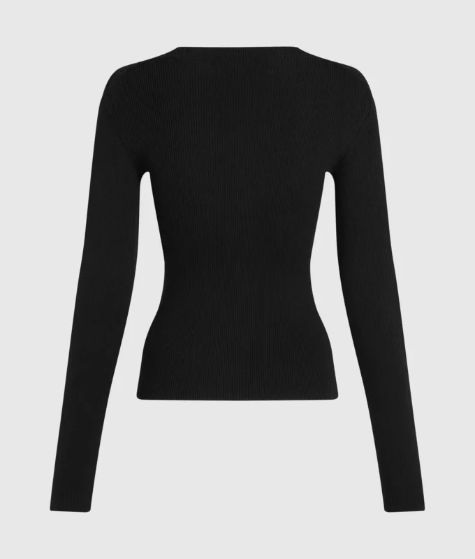TOP CON CUELLO ALTO TOP CON CUELLO ALTO