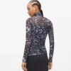 Top de malla con estampado integral Top de malla con estampado integral