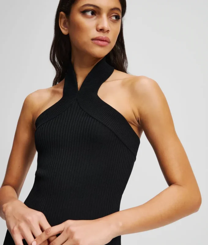 TOP DE PUNTO CON CUELLO HALTER TOP DE PUNTO CON CUELLO HALTER